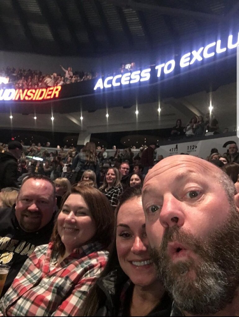 MderouxDe's tweet photo. #ForTheLoveofLIVE Shawn Mendes in Toronto; Thomas Rhett in London; Maroon 5 in Hamilton; Old Dominion, Thomas Rhett and Kenny Chesney in Chicago. Cannot wait for live music again. https://t.co/At3mUMDJAz