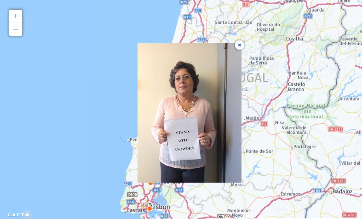 ruipfteixeira's tweet photo. Coisas curiosas: acabei de ver o Citizenfour e estava a pesquisar no site do Snowden. Percebo que havia uma campanha com a #StandWithSnowden na qual as pessoas faziam upload de fotos a demonstrar apoio. Há dois uploads no mapa em Portugal. Um deles era este (@AnaMartinsGomes). https://t.co/5Kv21x6es5