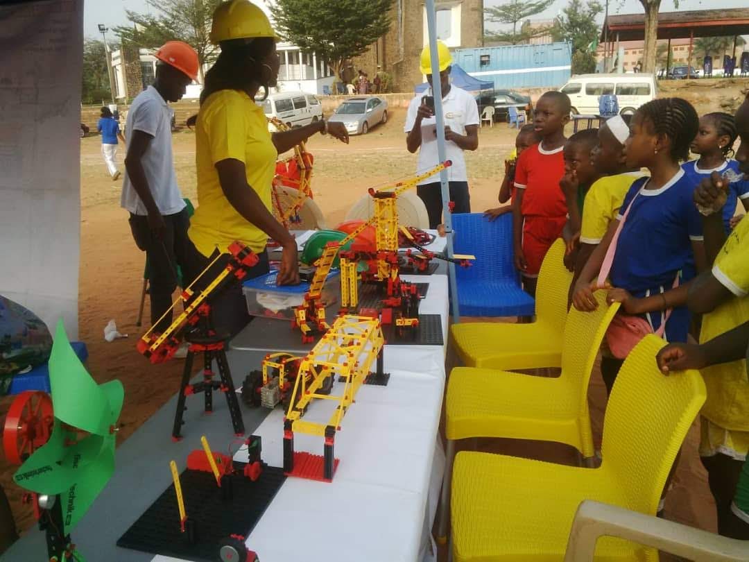 ChinakweKosiso1's tweet image. This is an opportunity to empower young girls in anambra state with a soft skill, share this information and retweet. 
To apply send email to edufuntechnik@gmail.com, watsapp: 08095757722
#QueenAfrique #OnitshaTech