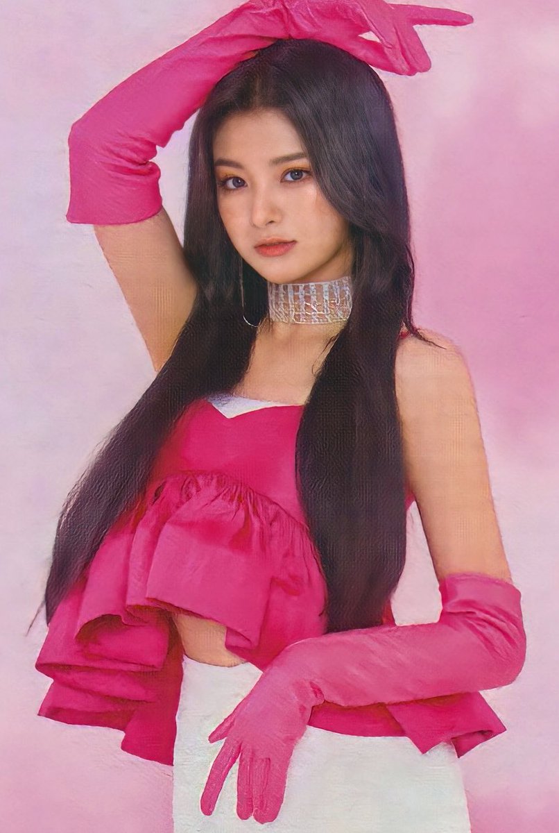 everything is ugly until everglow yiren wears it: a thread