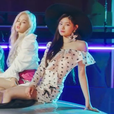 everything is ugly until everglow yiren wears it: a thread