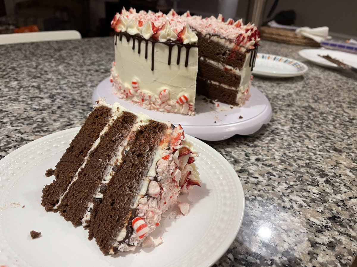 LaneDouglas's tweet photo. The amazing and clear guidance of her website means an average baker can come off like a rock star and be the hero on Valentine’s Day.  Thanks to @ChelsweetsNYC for the constant perfection in your work!  #chelsweets https://t.co/CVOtbbZjgX