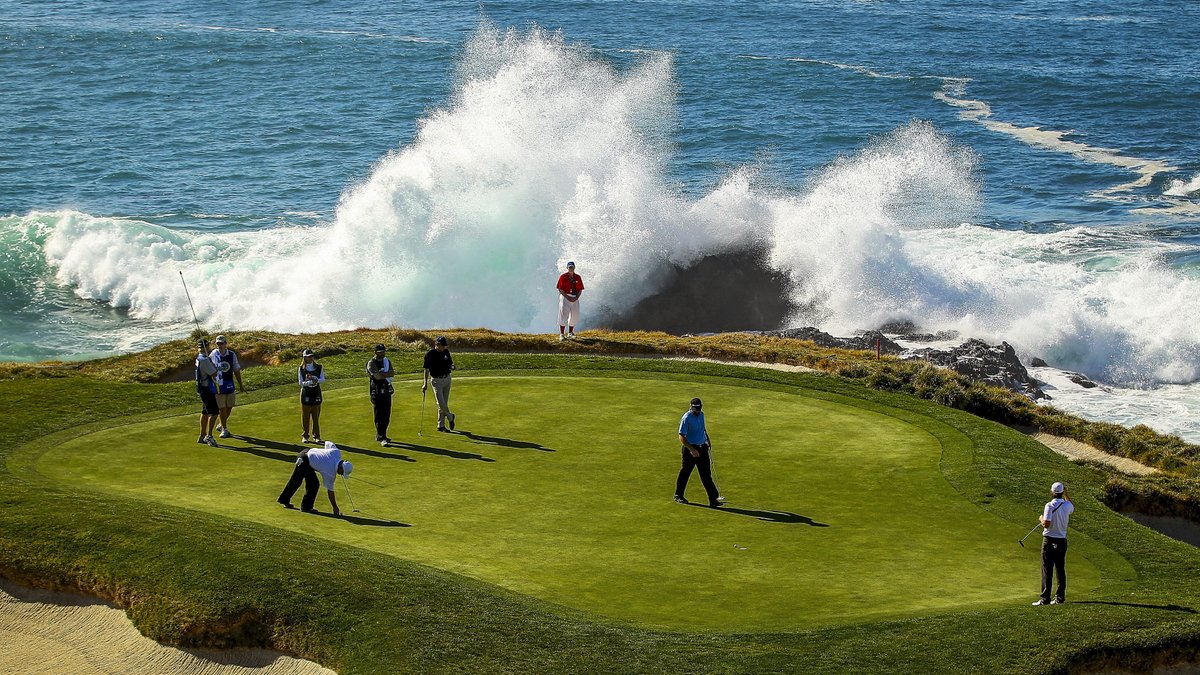 PGATOUR's tweet photo. "The greatest meeting of land and sea." ⛳🌊 https://t.co/V4ArySNLb5