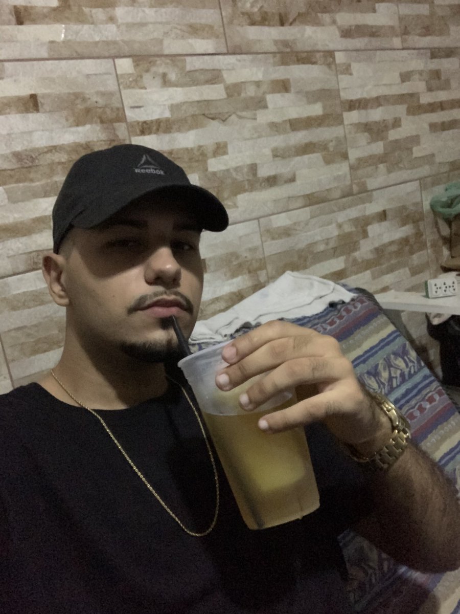 moreheartless's tweet photo. 🥃 🧊 https://t.co/tv2YqAiDfq