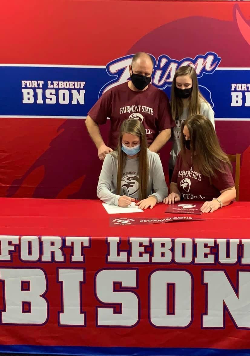 FairmontStateSB's tweet photo. Congratulations to a new member of our falcon family @jordan.popowski ! We’re so excited to welcome you into Fairmont State Softball 🥎 #fsubab #fairmontstateuniversity #fairmontstatesoftball #falconsoar #falconstrong #falconssoftball https://t.co/4BqHj35NhL