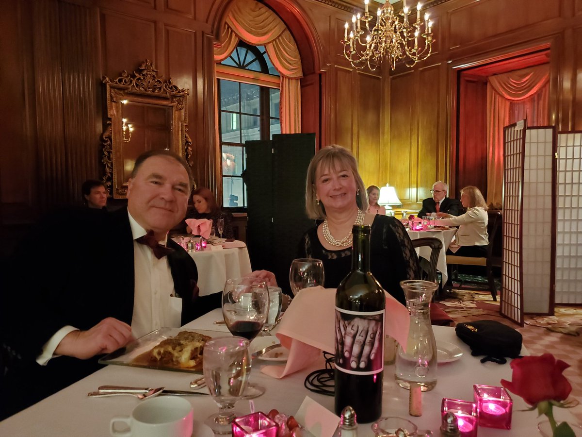 truPayments's tweet photo. @KevinFrye1 @TheRealJeffRuby QCC Valentines dinner https://t.co/1J1BXduNc3
