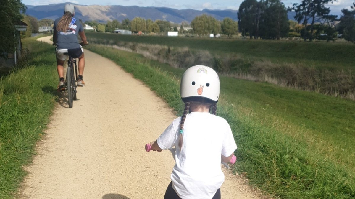 We wanted to understand what supported kids' wellbeing during lockdown - so that we could support/inform future initiatives. What did kids tell us? Lots - but perhaps the most important thing to share is they loved having time with YOU (photo from "Lah").