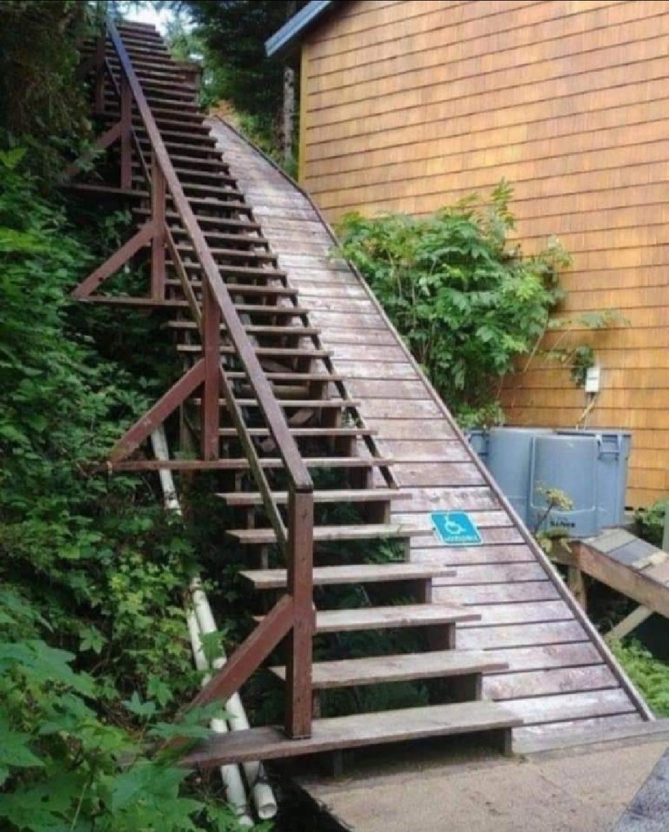 stevekaposi's tweet photo. Disabled ramp fails in Thailand! At least they try 😂🇹🇭

https://t.co/QMjEJnCDvR 

#Bangkok #Thailand #SteveKThailand #TACSThailand #ThailandWatch #DiscoverThailand #StrangeThailand #AmazingThailand #ThaiBuildingFails #ThailandFails #FunnyThailand #fails https://t.co/GKlj2bu6Lp