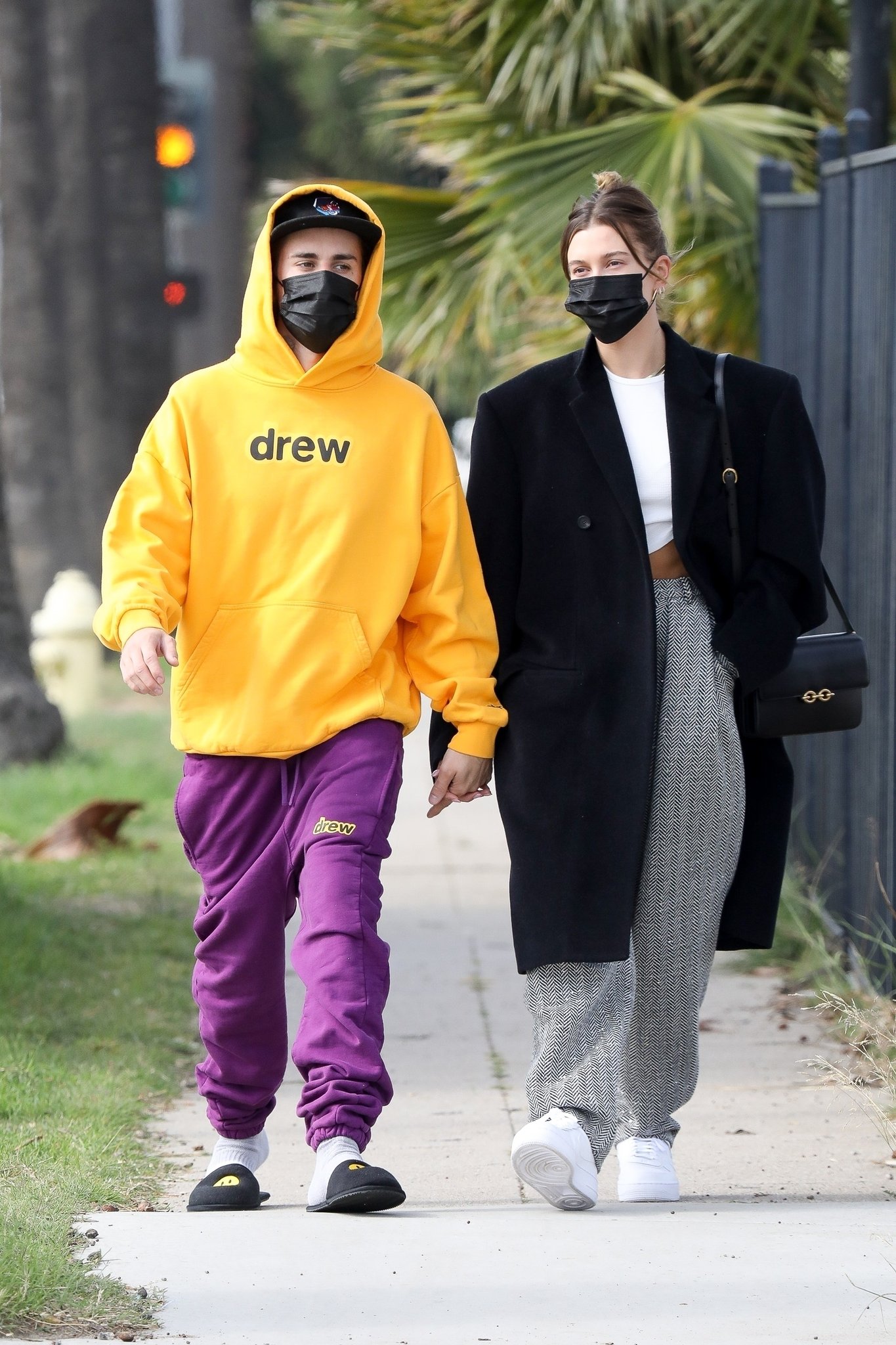 Hailey Baldwin CR Media on X: Hailey and Justin Bieber spotted at