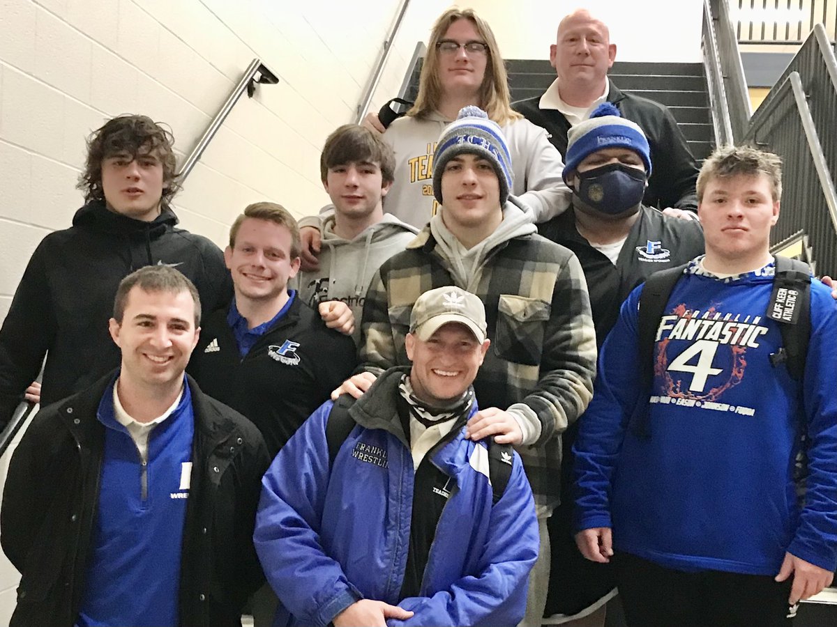 Congrats to the 5 GrizzlyCub wrestlers and our awesome coaching staff that earned their way to Bankers Life Fieldhouse and the State Finals next weekend!!