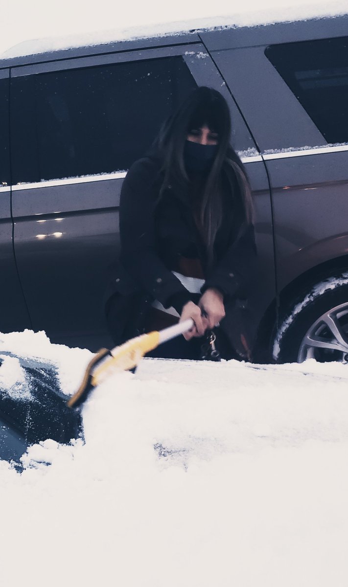 Have to give a bit of praise to <a href="/LeahVienhage/">Leah Vienhage</a>. What does a leader do when an associates car is covered in snow as they are going home for the day? Drive off? NOPE! Pulls up next to them and clears off snow. <a href="/JasonBallDM198/">Jason Ball DM198</a> <a href="/WerneckeNickie/">Nickie Wernecke</a> <a href="/MikeCaplinger1/">Mike Caplinger</a> #NOMITTENS #OrangeValues