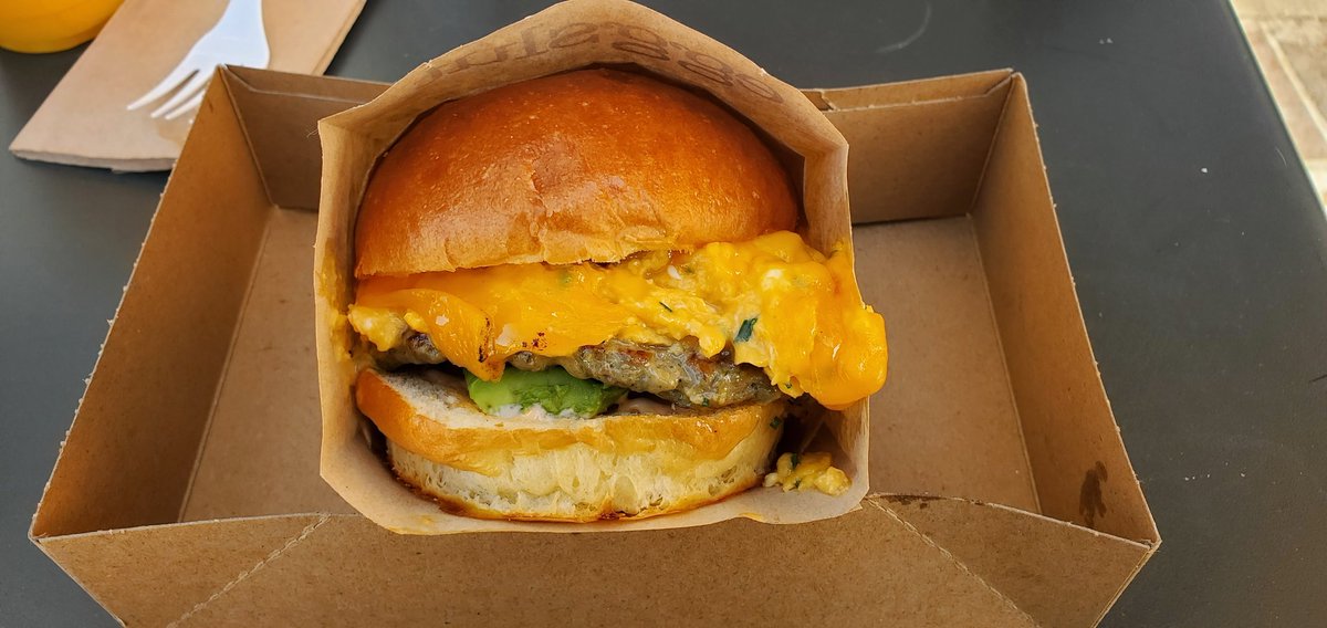 O_To_The_Bed's tweet photo. First trying #eggslut 10/10 would definitely recommend if you like breakfast! 

#LA #Glendale #breakfast https://t.co/Qiq5LBqKKK