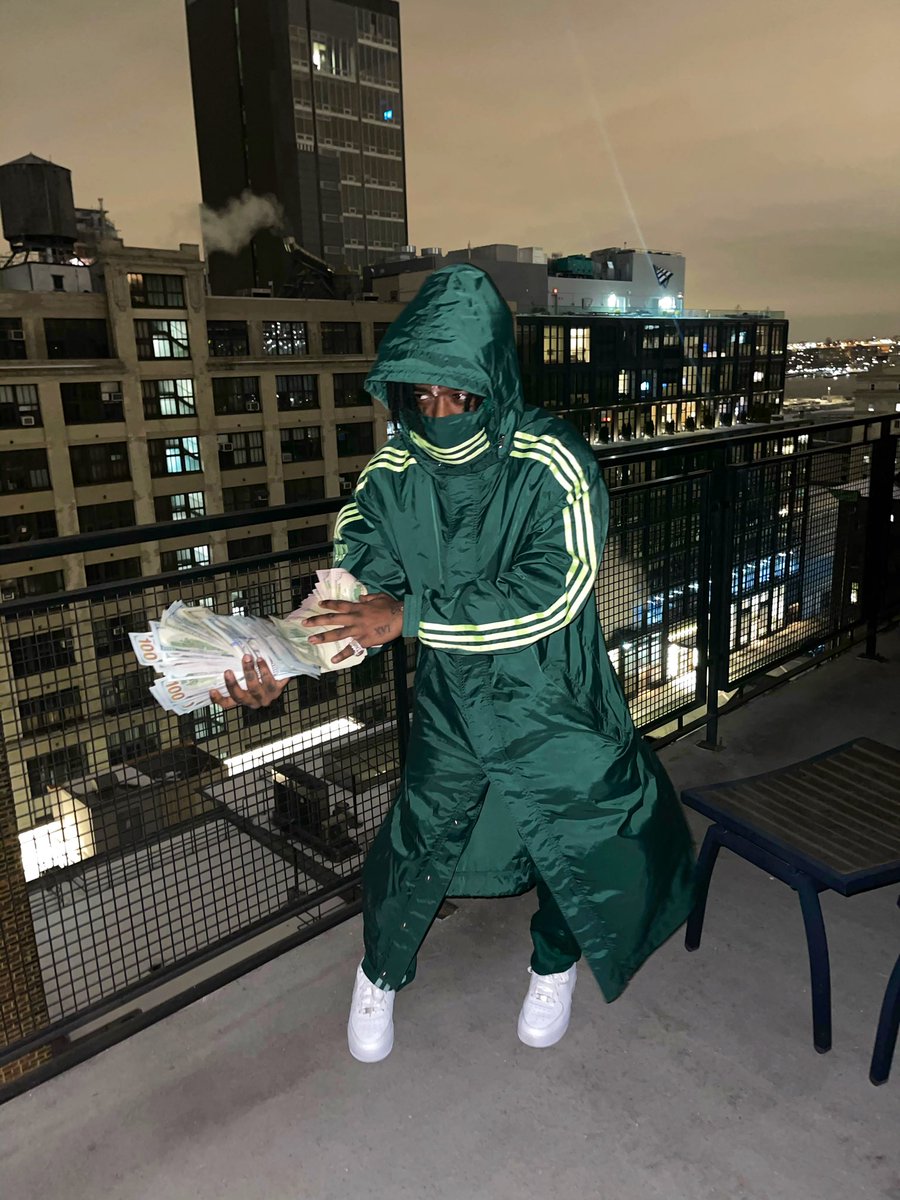 LILUZIVERT's tweet image. Wow Lil Uzi you really the one
🙄🦇
You really do what u want🛸💕®️