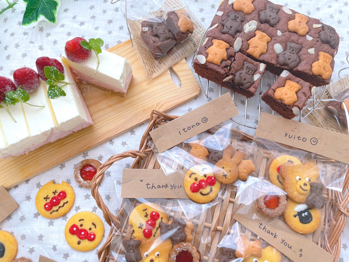 natsuun16's tweet photo. Valentine 𓅿

旦那が大絶賛で良かった☺️
待ちきれなくてつまみ食い二名も👦🏻👧🏻
お菓子作りが一番楽しい🌈
来年は絃と作れるかな〜〜っ🥣 𓂂𓈒 https://t.co/bsXs7wCK90