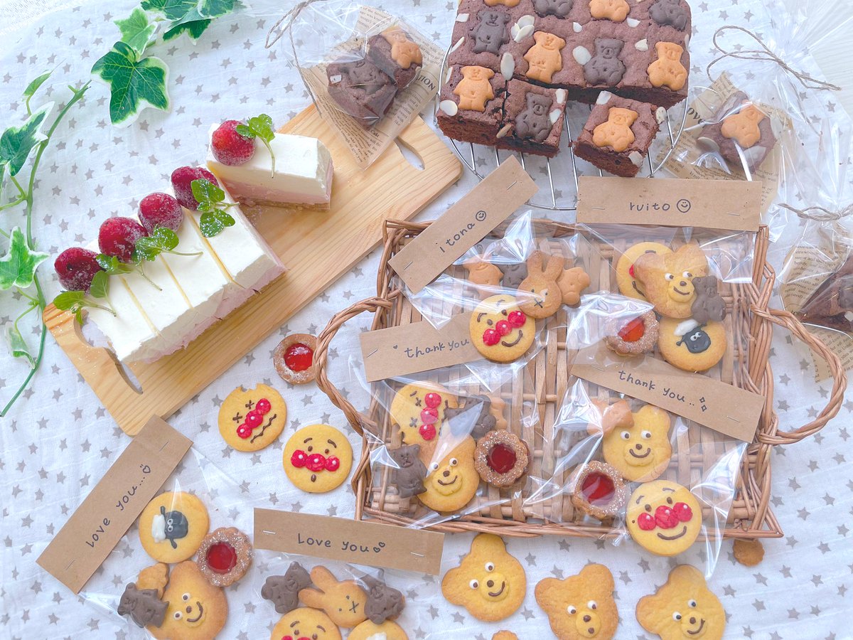 natsuun16's tweet photo. Valentine 𓅿

旦那が大絶賛で良かった☺️
待ちきれなくてつまみ食い二名も👦🏻👧🏻
お菓子作りが一番楽しい🌈
来年は絃と作れるかな〜〜っ🥣 𓂂𓈒 https://t.co/bsXs7wCK90