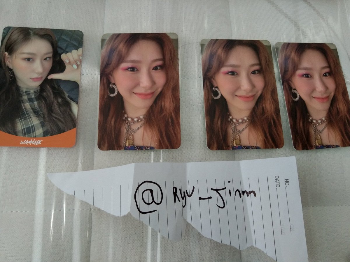 WTS / LFB / ITZY / Chaeryeong

IT'Z Me Pc - 180php
Not shy Pc - 160php each

MOP: Gcash / Bank Transfer
MOD: J&amp;T / JRS 
Feedbacks: #ryujinnnFeedbacks

dm me for interested buyers! 📩