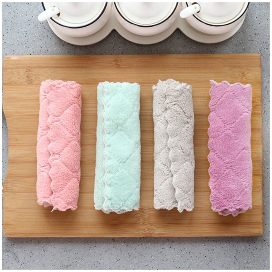 I dont know about you guys, but I find multipurpose cloth macam ni sangat berguna untuk nisa. Nisa pernah dpt dua tiga helai freegift kain camni, nisa letak je dalam drawer kat dapur. sedar2 je mmg kain tu lah duk guna lap dapur.Shopee link :  https://shp.ee/mdwh6pu&nbsp;
