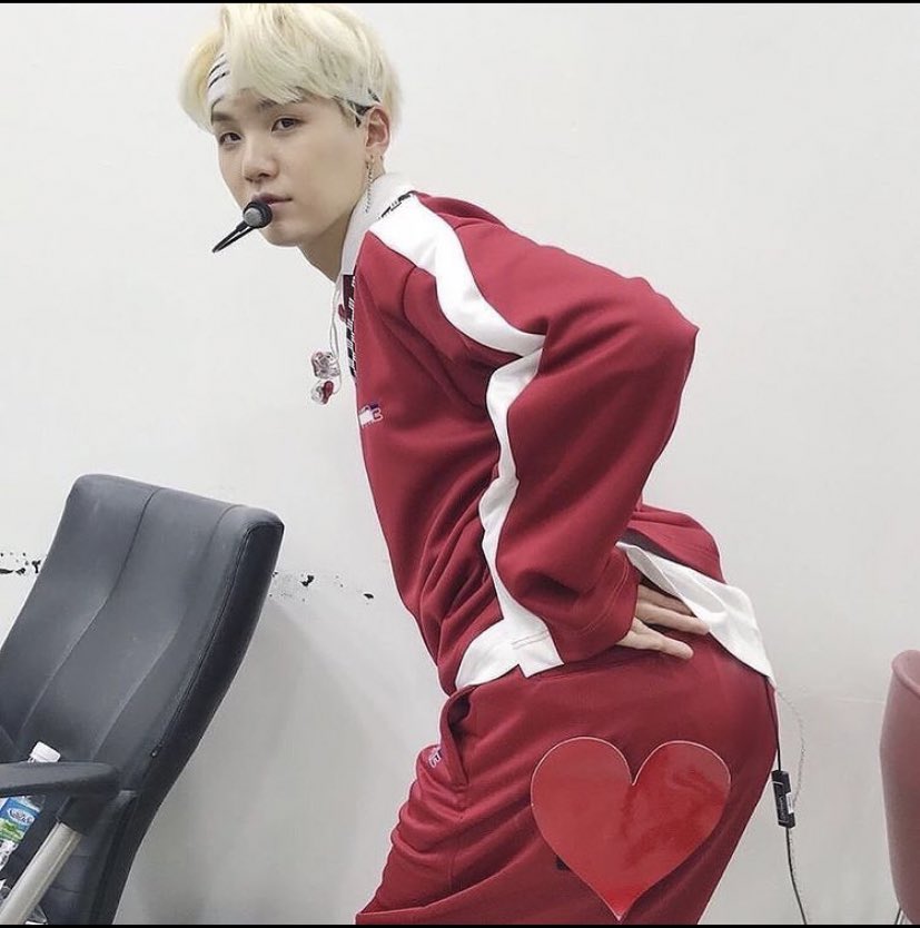 and this is the end of the thread! i hope a lot of people see this  have the BEST day peeps 