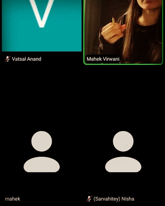 CampaignYolo's tweet photo. English being taught online to the students of Class X. 
#YOLOKids
#VidyaVistar @Sarvahitey_NGO https://t.co/wEo8jXxNLv