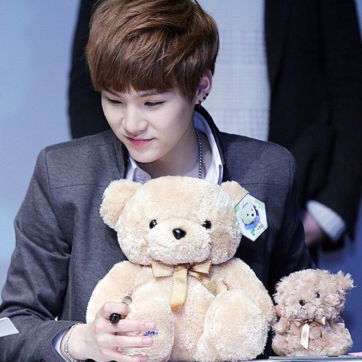 Suga as your valentine