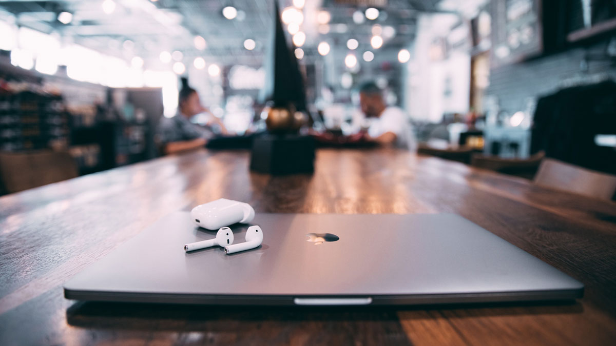 Bereits seit über einem halben Jahr sprechen Sandro Wulf, Fachanwalt für Arbeitsrecht und Ralf Wuzel in ihrem wöchentlichen Podcast «Wechselspiel der Kommunikation» über Themen, die unsere Wirtschafts- und Arbeitswelt aktuell bewegen.  #Arbeitsplatz

bit.ly/3qkU5ql