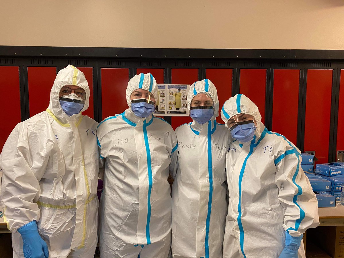 RNU_NL's tweet photo. #Teamwork 🙌 Thousands have been tested in the last few days. All health care professionals coming together to fight #covid19nfld! https://t.co/ugDVyFzx2F