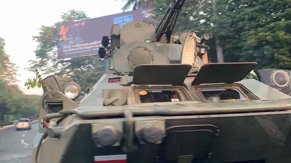 Tanks are in town again! The military tanks are seen near the downtown just few min ago in Yangon. #WhatsHappeningInMyanmar #militarycoupinMyanmar