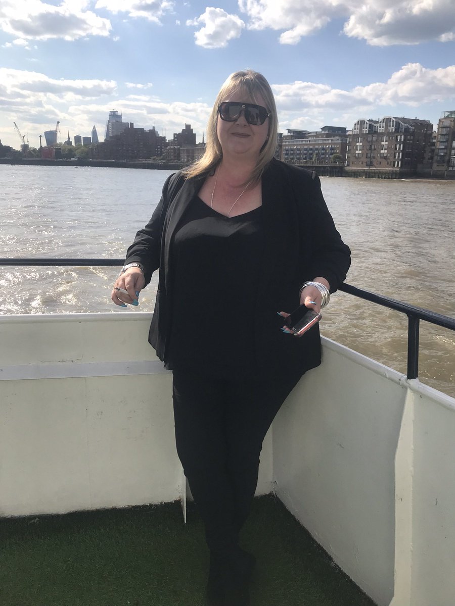 Happy Valentines Day to my gorgeous @emma_moles xx 😘 love you so much ❤️🥰🚀