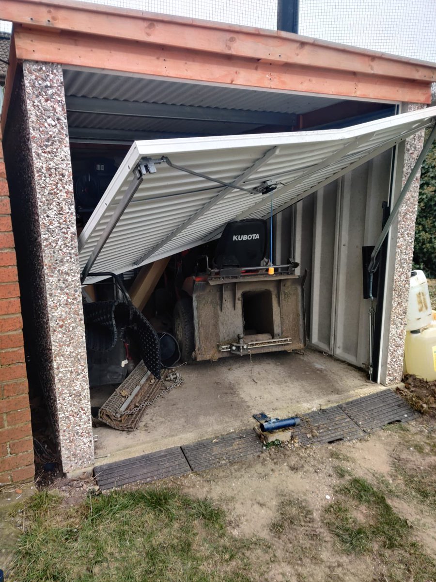 Unfortunately our garages where broken in to last night with several pieces of essential grounds equipment and tools where taken including mowers and generators. If anyone has any information please contact us. Cheshire police have already started an investigation. Please retweet