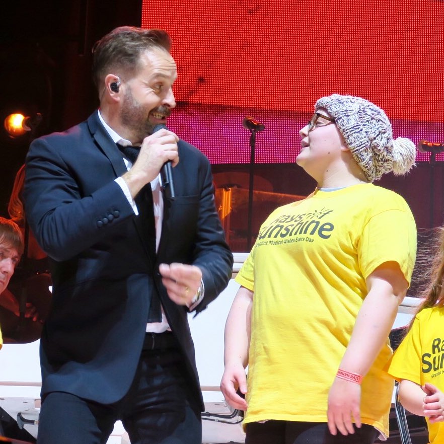 AlfieBoe's tweet image. Happy #ValentinesDay ❤️

I’m super proud to support @caitlinkydd #KISSES4WISHES campaign in aid of @raysofsunshine 

💋 Share the ❤ by posting your own #Kisses4Wishes pic &amp;amp; donating to this incredible charity here: bit.ly/kisses4wishes21