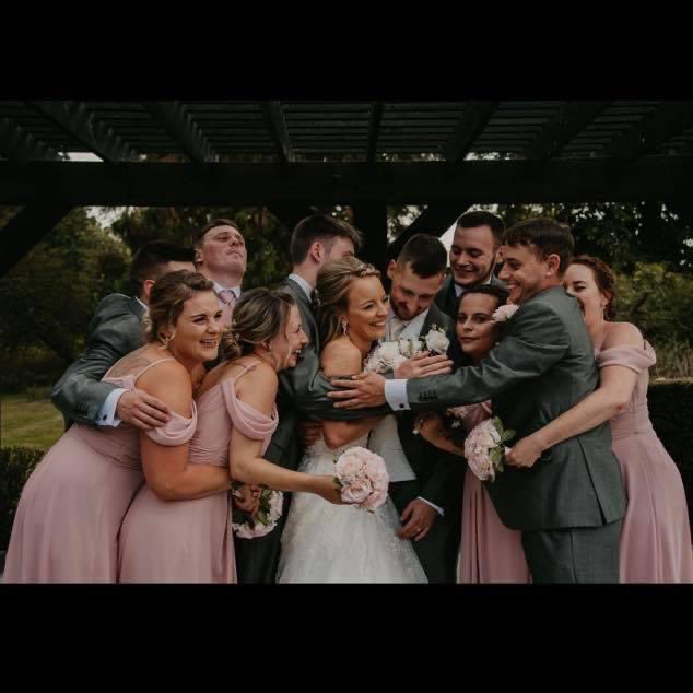 SwynfordManor's tweet photo. 𝙎𝙃𝘼𝙍𝙀 𝙏𝙃𝙀 𝙇𝙊𝙑𝙀 
A day of reminding everyone of why we are all here: love. 💕
⠀
Let’s show the world what we are made of, what’s important #love

❤️
#sharethelove 
#whataboutweddings #valentinesday￼ #standupforweddings

Photo credit: Sarah Martin Photography https://t.co/kEUFFefHiD