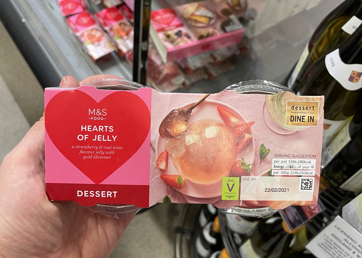 All_Things_New_'s tweet image. The last of the Valentine’s finds at M&amp;amp;S! 🥰 Swipe to see them all 💝 @marksandspencer #mands #mns #pulledbeef #rackoflamb #cheeseboard #jelly #love #valentines #valentinesday #wellthisisnew