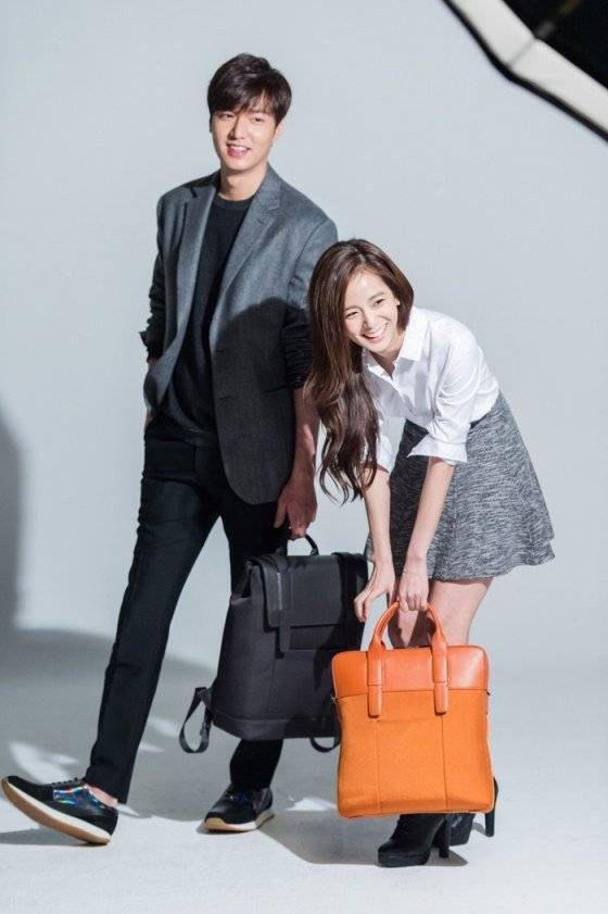 jichuhourly's tweet photo. YG trainee Kim Jisoo with actor Lee Min Ho 
#지수 #JISOO @BLACKPINK https://t.co/9XC7mUEUR1