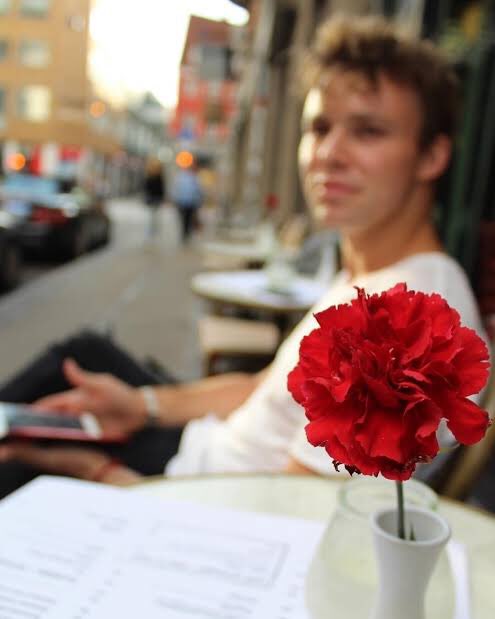 Ashton5SOSINDO's tweet photo. Selamat hari Valentine💕 https://t.co/gmbL4M1bIW