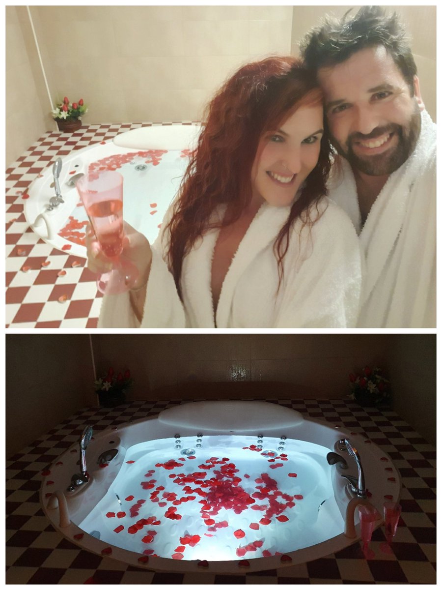 ItziarValls69's tweet photo. Que me da igual que sea Febrero y haga frío...que cuando estamos juntos se hace Agosto!!!😜🔥🔥🔥💋💋💋
#ChiclesForEver #LoveForEver #AdoroMiVida #CarpeDiem #SanValentin https://t.co/kJ9sX8q1rA