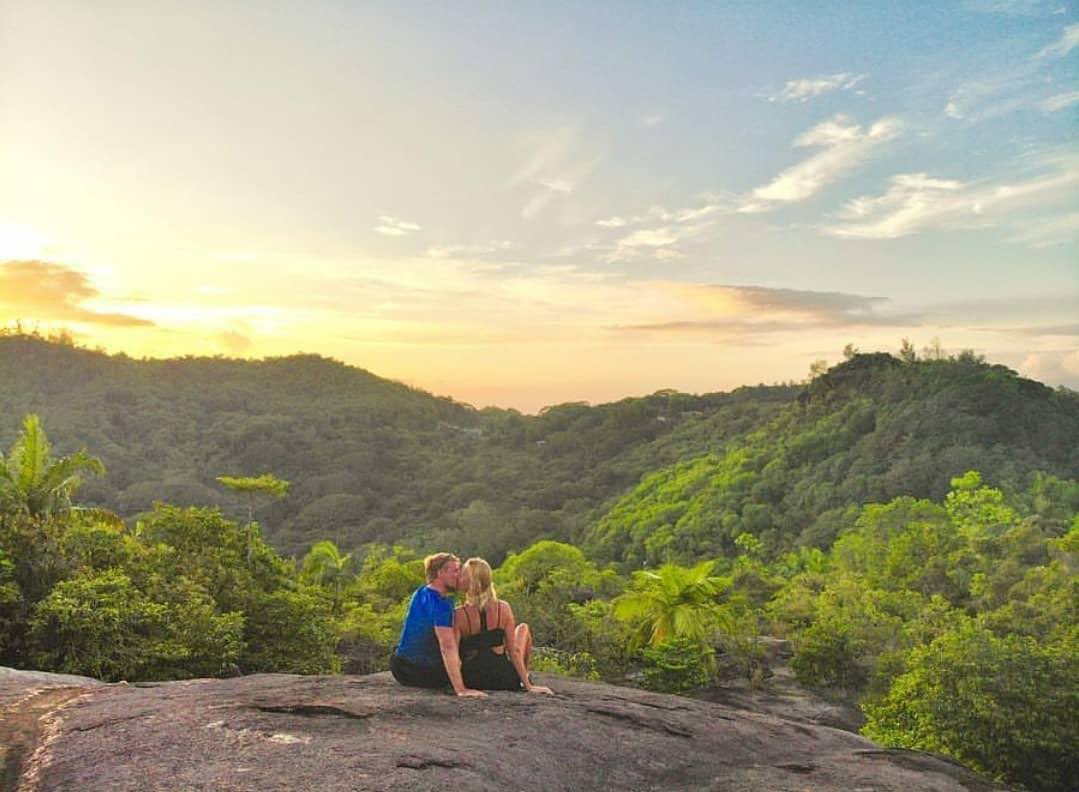 "Love doesn't make the world go 'round. Love is what makes the ride worthwhile" - Franklin P. Jones 

HAPPY VALENTINE'S DAY from the Seychelles 🇸🇨🌹

#kempinski #kempinskiseychelles #love #valentinesday2021 #couple