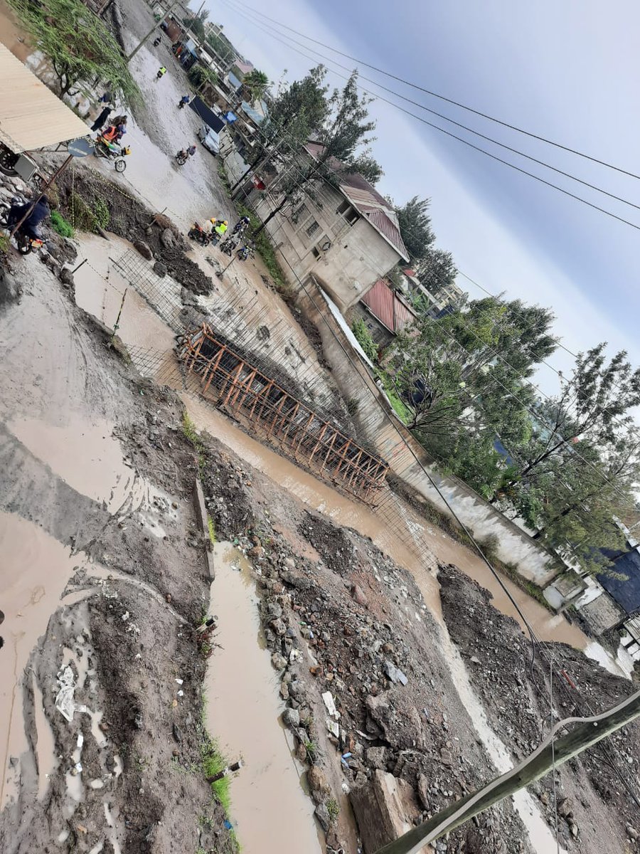 PeshKarega's tweet photo. @NMS_Kenya with the spirit of love and development could you come to our rescue from Mutua who has been fixing this 3km @KincarRoad in Utawala for the last 1 year. Road status today after the rains. https://t.co/ssZ0Z8nyAl