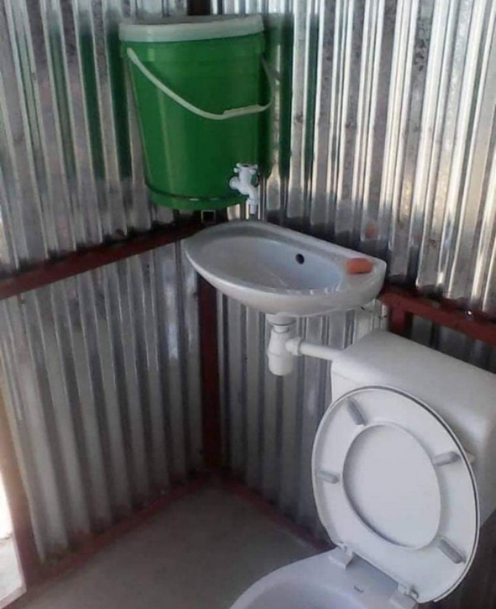 stevekaposi's tweet photo. Bathroom #fails in the Land of Fails 💩🇹🇭

https://t.co/8P5Ygy2uIn 

https://t.co/gINVnYHj1j 

#Bangkok #Thailand #SteveKThailand #TACSThailand #ThailandWatch #DiscoverThailand #StrangeThailand #AmazingThailand #ThailandFails #ThaiBuildingFails #FunnyThailand https://t.co/G0leWq5naD