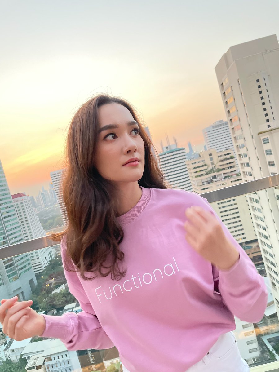 9hr65min's tweet photo. Happy Valentine's Day 💗

#9hr65min 
คิดคำสกรีนเองได้ เลือกฟอนต์ได้ 
890 baht (ซื้อคู่ลด 10%) https://t.co/tTiK2hBMaW