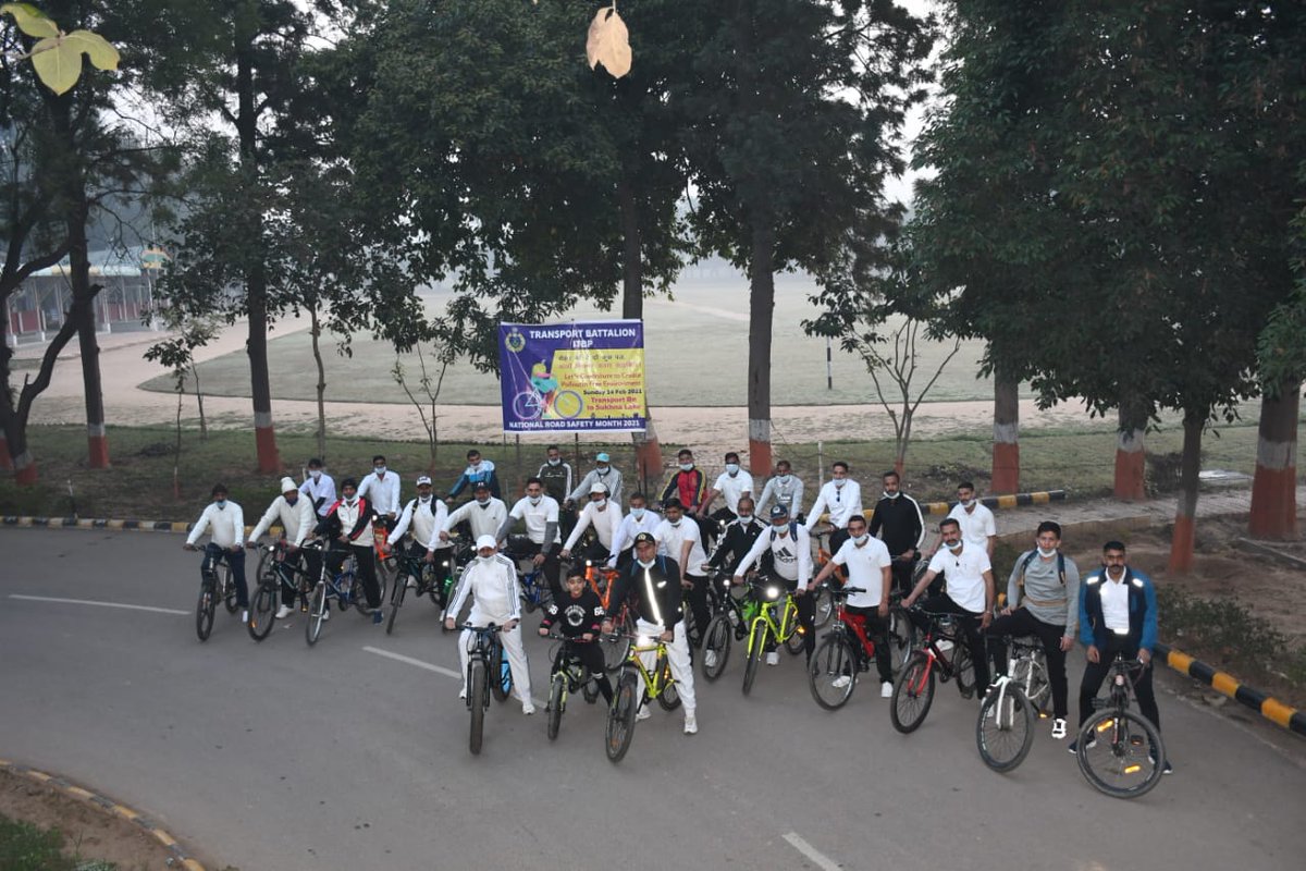 ITBP_official's tweet photo. Transport (TPT) Battalion, ITBP Chandigarh organised #cyclothon to spread awareness on #nationalroadsafetymonth #pollutionfreeenvironment 

#Himveers https://t.co/1s1ycdNAFG