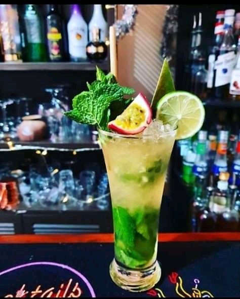 Desertlounge1's tweet photo. Don't miss our special offer on all types of cocktails ..First 20couples will be serve kul free cocktails. #love in Desert just got better. https://t.co/2cU4gelu8x