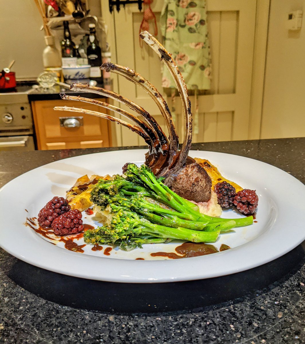 Second place: Harry Jakubowski-Birch. Harry stalked a roebuck with gamekeeper Sid Vincent, prepared it into a beautifully-presented venison rack with chocolate espresso sauce, charred tender stem broccoli, dirty mash and autumn blackberries. #GameChefHunt

britishgamealliance.co.uk/extraordinary-…