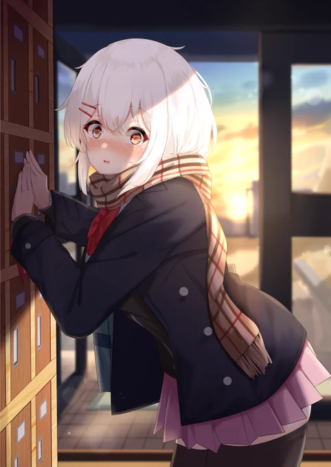 「あっ!見、見ちゃっ…た?」 