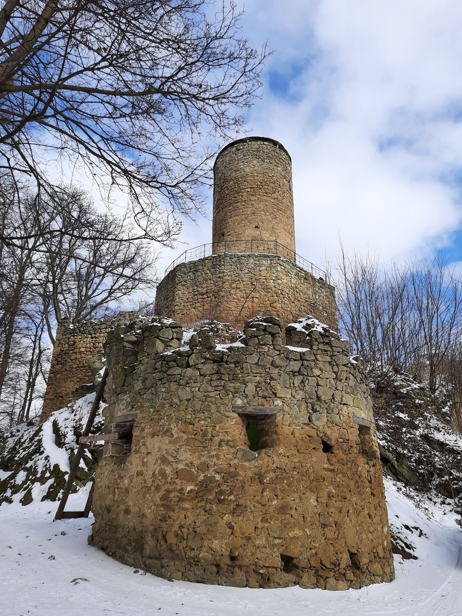 The extensive #ruins of a #Gothic #castle are located on a hill above the village of #Koryčany, #Czechia. It was built between 1327 and 1333, and was abandoned in 1720. #DisvoverCzechia #AmazingCzechia #ExploreCzechia