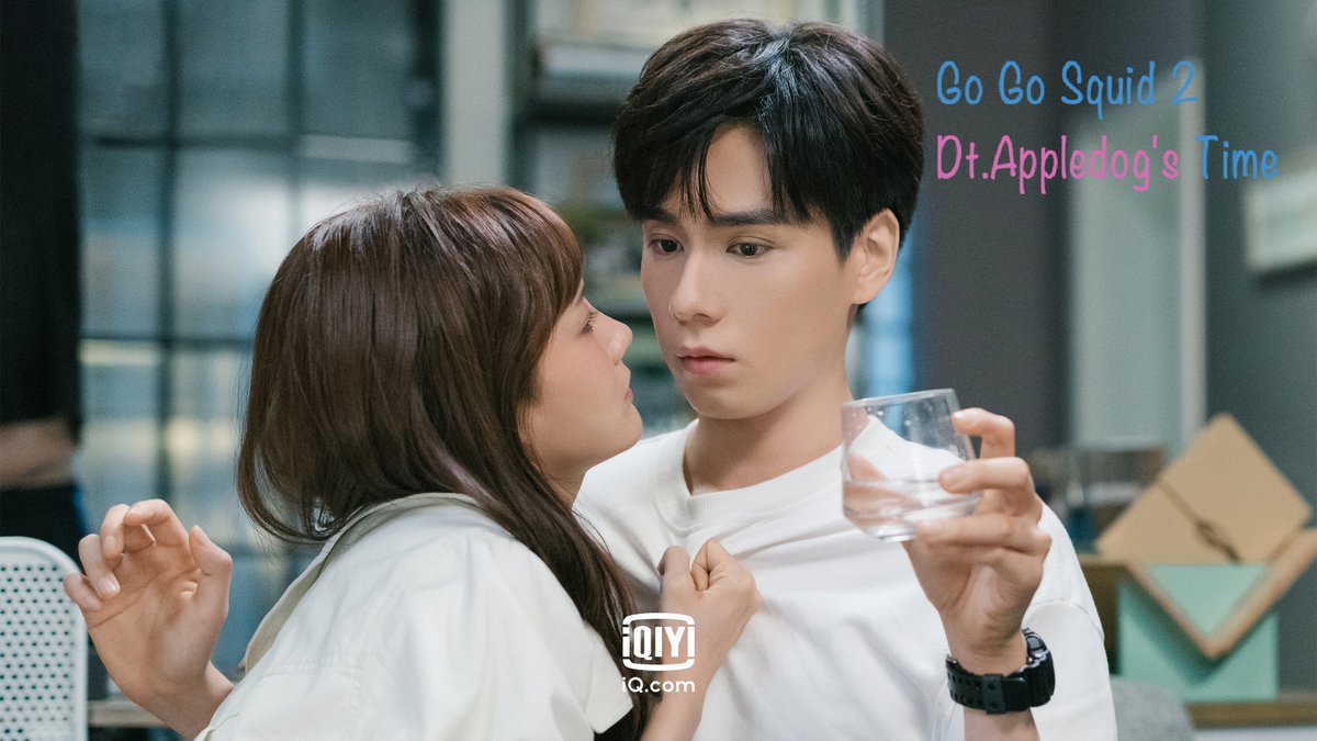 iQIYI's tweet image. We can't decide who is cuter - drunk #AiQing or caring #WuBai? 😩

#GoGoSquid2DtAppledogsTime starring #HuYiTian #LiYiTong is now streaming globally on #iQiyi, with new episodes on Tue-Thu at 7:30PM (SGT)!

Download: bit.ly/3qRePG3
Watch online: bit.ly/2Yf73te