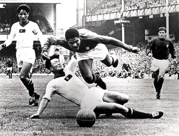 ואז יוזביו התעורר. לפני תום המחצית הרעיד פעמיים את הרשת הצפון קוריאנית. בדקה ה-56 הבקיע שוב והשווה את התוצאה. שלוש דקות אח״כ הבקיע את הרביעי, ועשר דקות לפני סוף המשחק שלח קרן מדויקת לחוזה אוגוסטו שחתם נצחון מדהים לפורטוגל: 5-3. סיפור הסינדרלה המופלא של צפון-קוריאה במונדיאל נגמר.