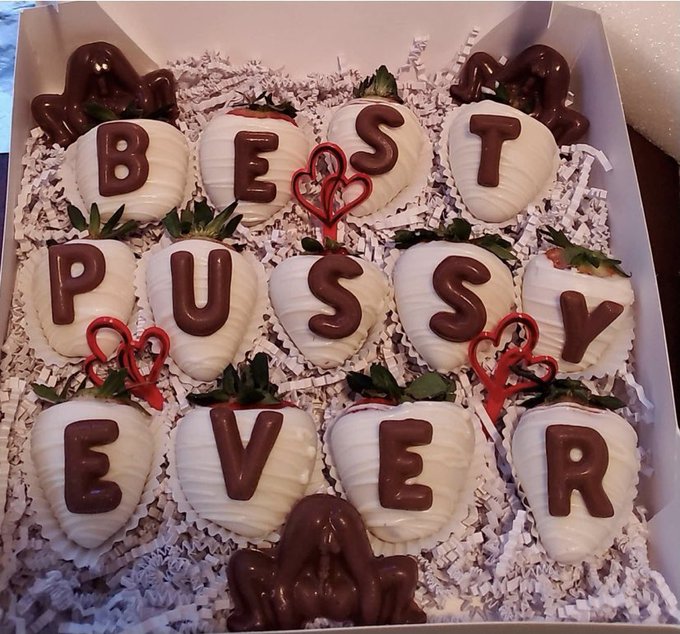 My gift that keeps on giving!! #ValentinesDay https://t.co/z6H1k8Dsha<a href="/tag/valentinesday"class="tags">#ValentinesDay</a>