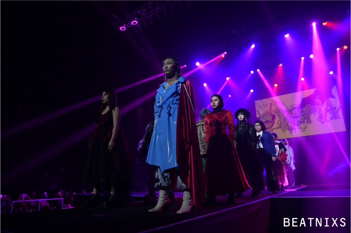 BEATNIXS_B's tweet photo. BEATNIXS 2021
2021.02.14 (Sun)

team：U TOPIA
theme：You

#beatnixs2021
#キッカケは #beatnixs
#hairmake  #fashion  #show
#osaka  #zeppnamba https://t.co/FYznC3MF3j