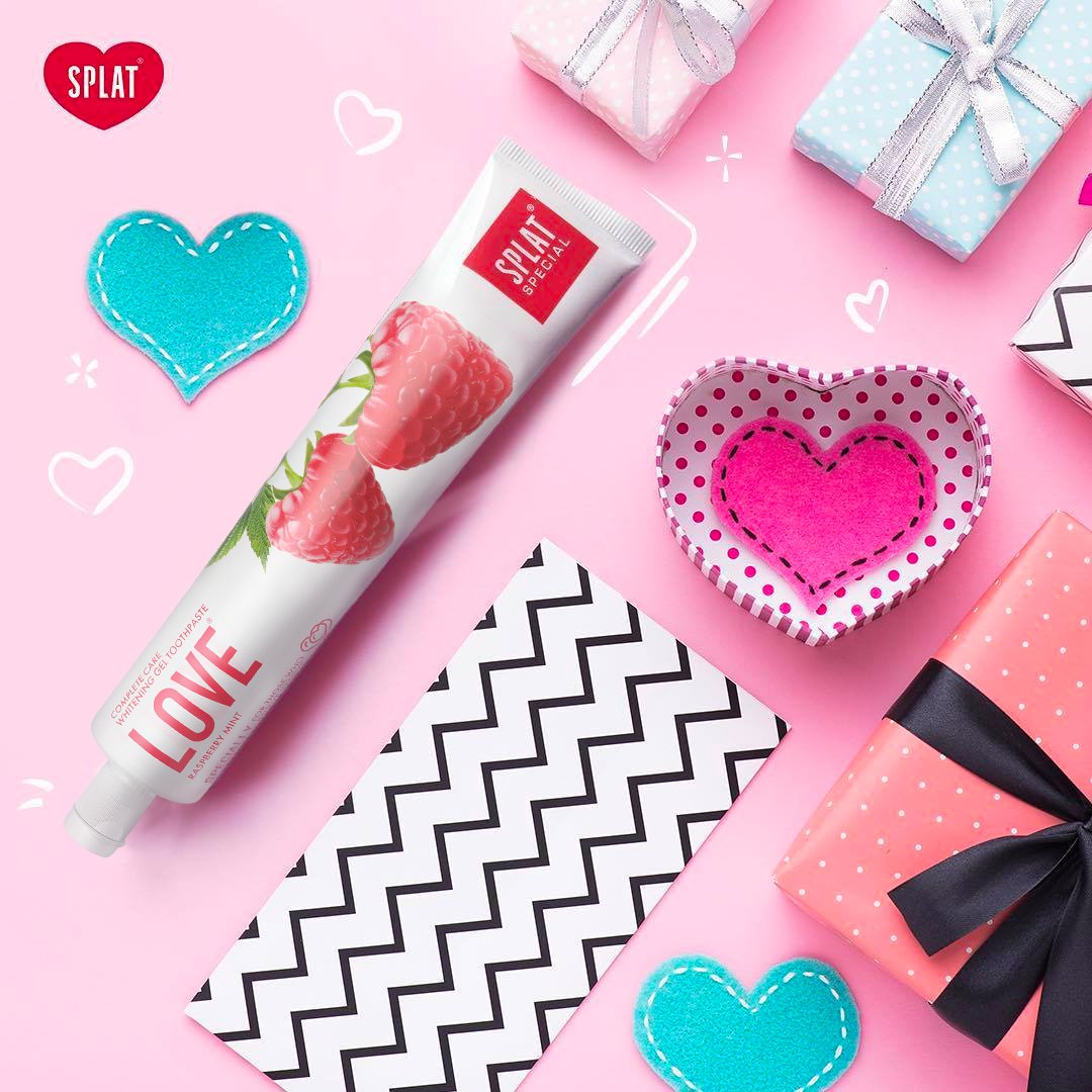 splatoralcare's tweet photo. Happy #ValentinesDay ❤️

Show your teeth some love with our Splat Special Love Toothpaste https://t.co/fhabJqFPWJ

#Splat #SplatUK #Biomed #Toothpaste #Smile #CleanTeeth #HealthySmile #OralCare #Love #Rasberries #Mint #TeethWhitening #WhiteTeeth https://t.co/2Care5qaFQ