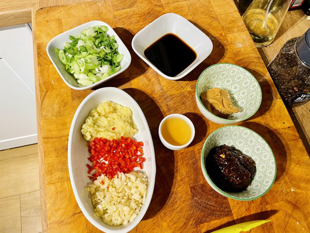 hempsworth's tweet photo. Thanks to @Chinghehuang for the delicious black bean tofu chow mein from your amazing new book #AsianGreen and @SaturdayKitchen - made it for our Valentines/Lunar NY feast! 💚 🌱 🧧 🎊 🐂 https://t.co/lp4ZQLszM2